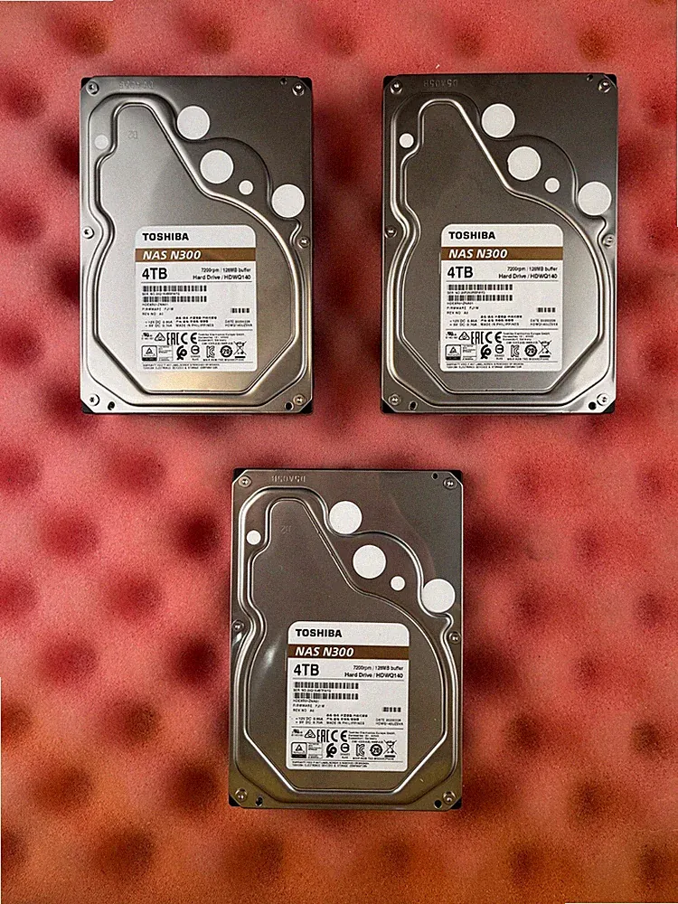 8TB LOT 2x Hard Drive Toshiba NAS N300 HDEXR01ZNA51 4TB 7.2K 128MB 3.5''
