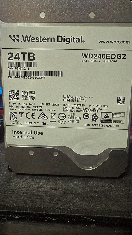 Western Digital 24TB Hard Drive 7.2K RPM SATA HDD WD240EDGZ IU HA570 White NEW!!